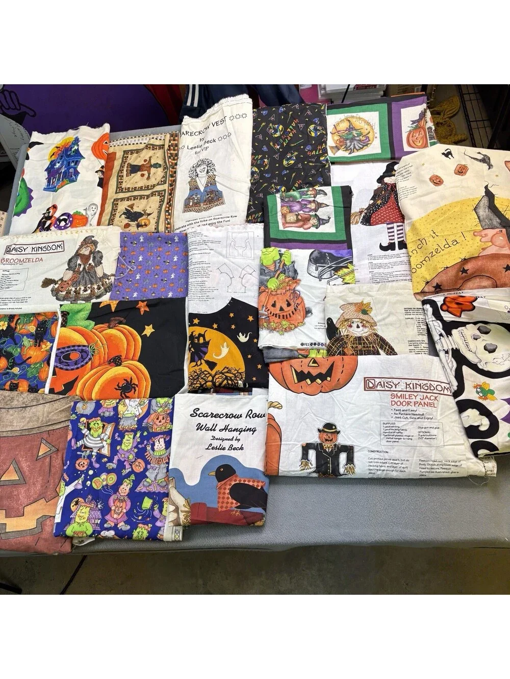 Lot Of 19 Assorted Vintage Halloween Cut & Sew Panels / Fabrics Crafting 10.5 lb